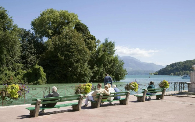 ibis Styles Annecy Gare Centre
