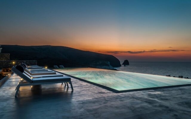 Milos Breeze Boutique Hotel