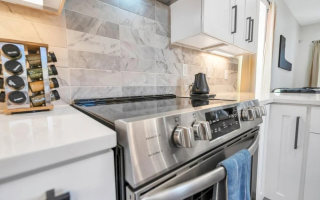 Modern Mid-city Maison