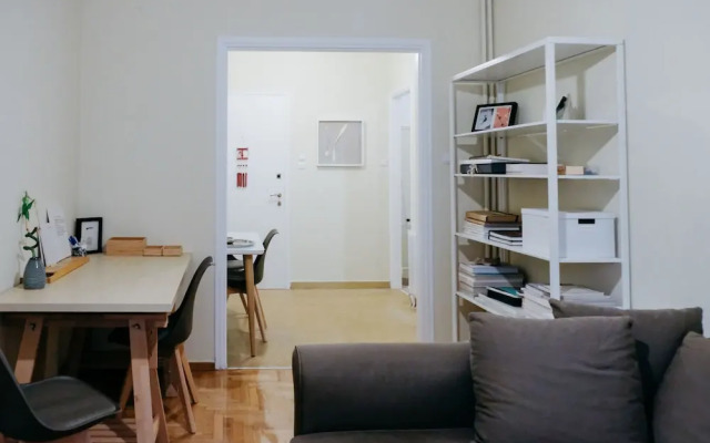 Newly Renovated Athenian Apt