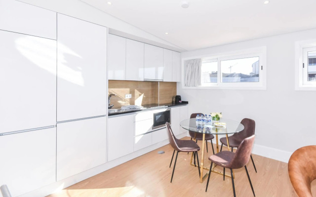 Fontinha Square Apartments by Porto City Hosts