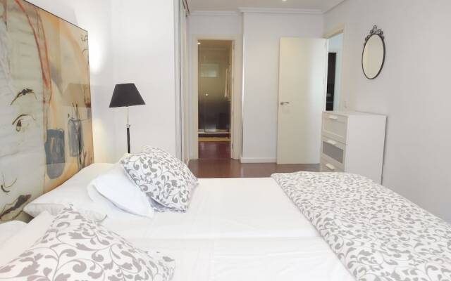 DFlat Escultor Madrid 503 Apartments