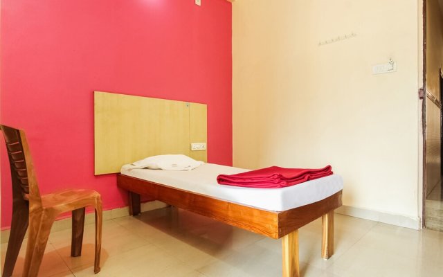 Hotel Hoysala Deluxe Lodging by OYO Rooms