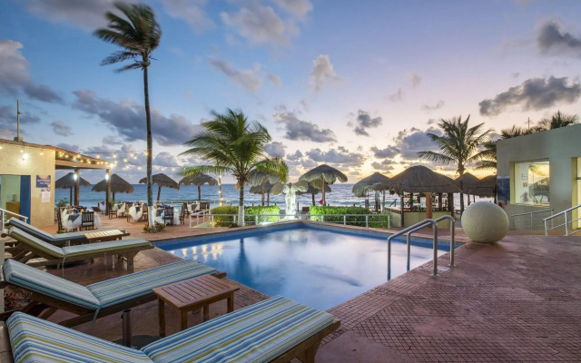 Club Regina Cancun