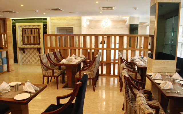 Glades Hotel