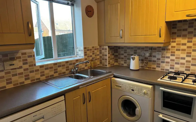 Coventry - 3 Beds - Pet Friendly - Free Parking