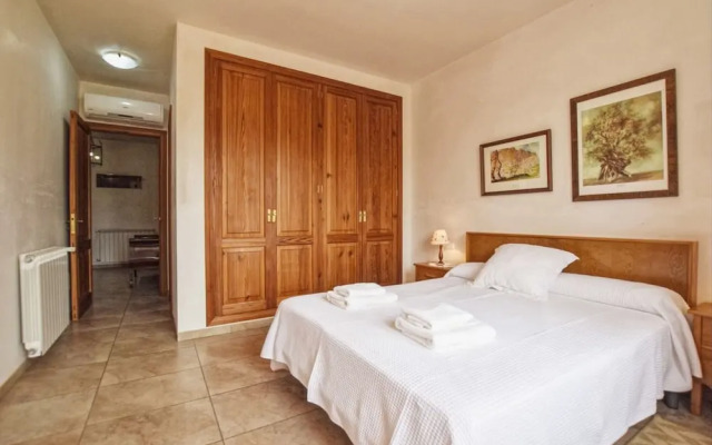 Country House in Spain With Pool & Mountain Views