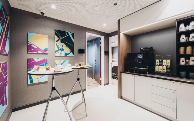 Holiday Inn Eindhoven Airport by IHG