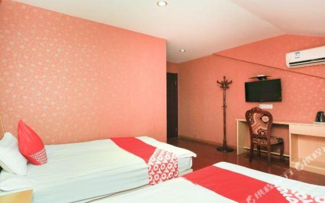 Zhenjiang passer-by house hotel