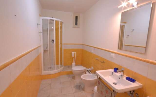 Historic Holiday Home in San Vincenzo near Beach