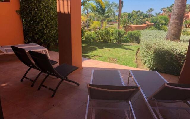 2256-Stunning groundfloor in luxury complex!