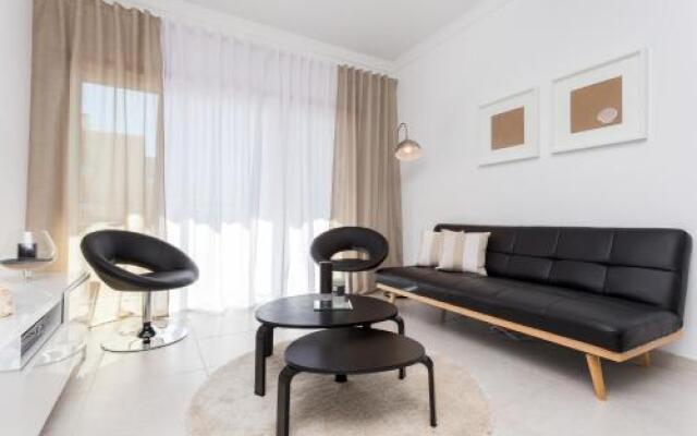 Mr. Sponsor Apartment