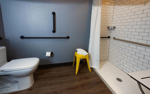 Moxy New Orleans Downtown French Quarter