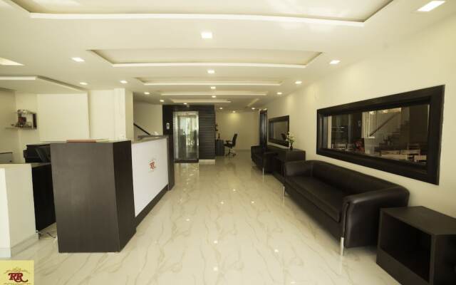 Royal Rosette Lake View Boutique Hotel