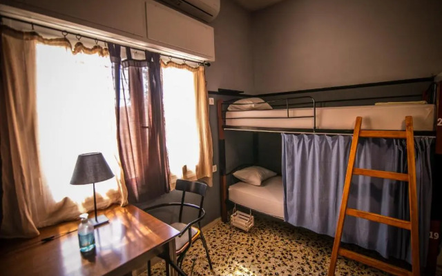 The Holy Rock - Hostel at meteora