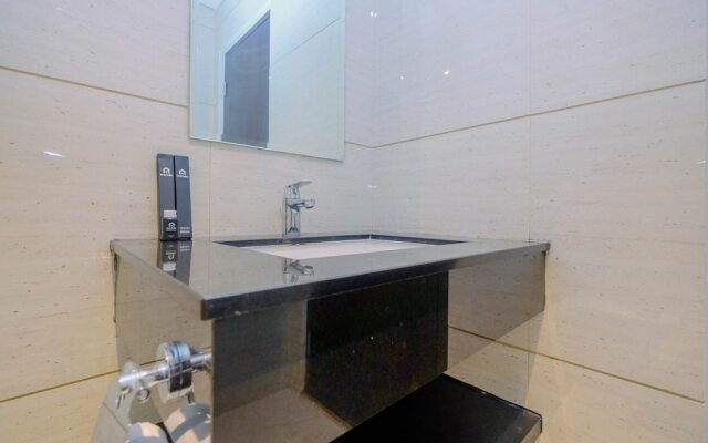 Elegant 1br at Brooklyn Apartment Near Alam Sutera