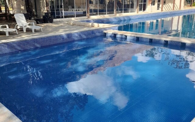 Devoted Hoestel in Cancun With Equipped Kitchen, Pool, Close to Beaches & More!