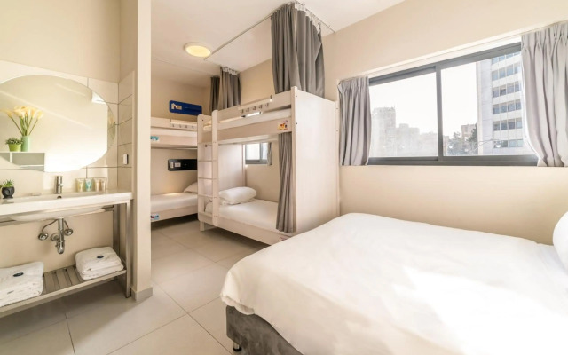 Stay Inn Hostel
