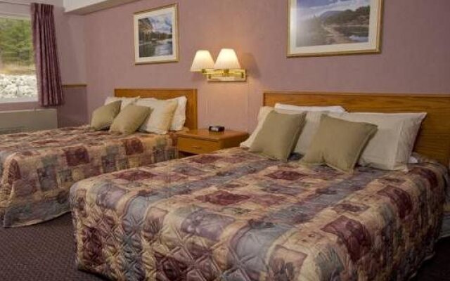 Thunder Bay Inn