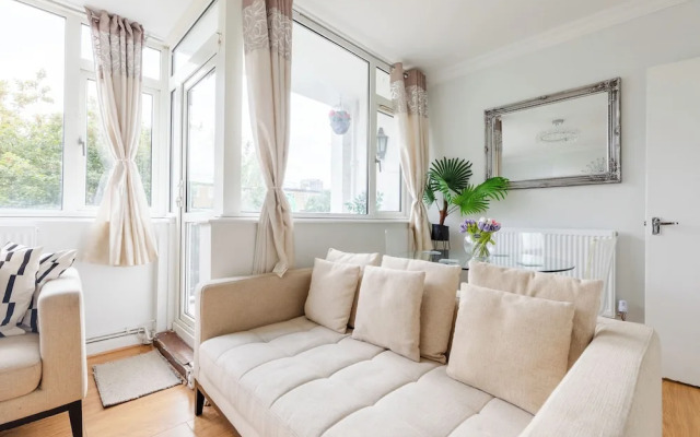 3 Bed Flat, Dedicated Workspace, Parking, 4KTV