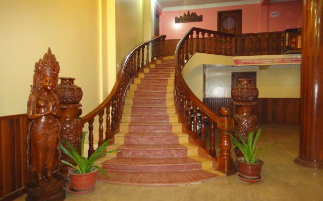 Dynyka Guesthouse