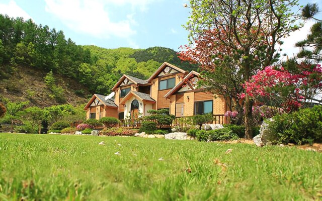 Yangpyeong Sigyekkot Pension