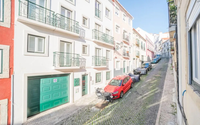 Principe Real Charming and Modern Apartment