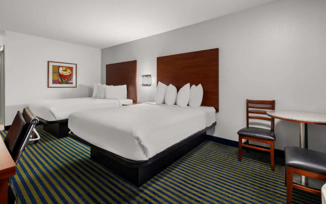 SureStay Plus by Best Western Brooks