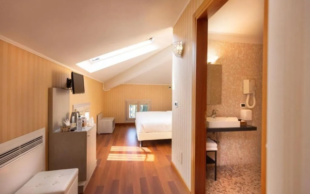 Gardone Palace Hotel