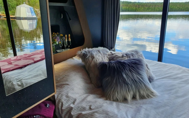 Overwater Hut Kuusamo