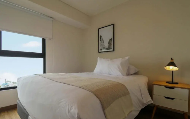 w Amazing 3BR w Balcony in San Isidro