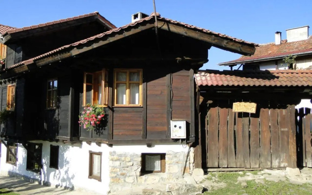 Kandaphery Guest Houses