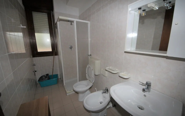 Lovely 3 Room Flat in Rosolina With Shared Pool