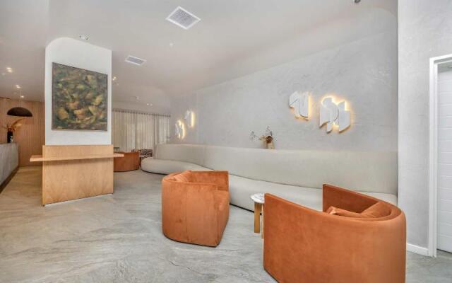 Newlands Peak Aparthotel