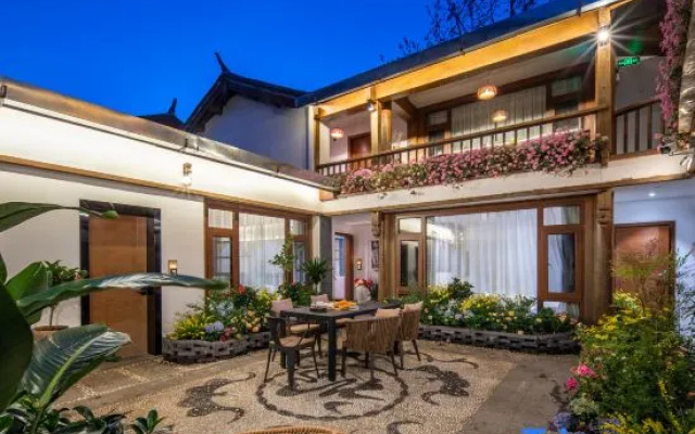 Nanchu·Cultural Experience Designer Meisu (Lijiang Old Town)