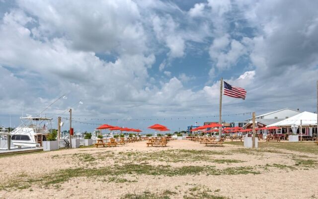 Unit 1 King - Bungalows at Common Ground