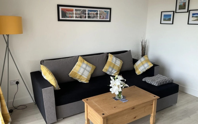 Charming 2-bed Cabin in Inverness, Scotland