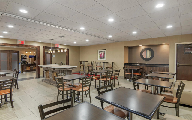 Best Western Suites Near Opryland