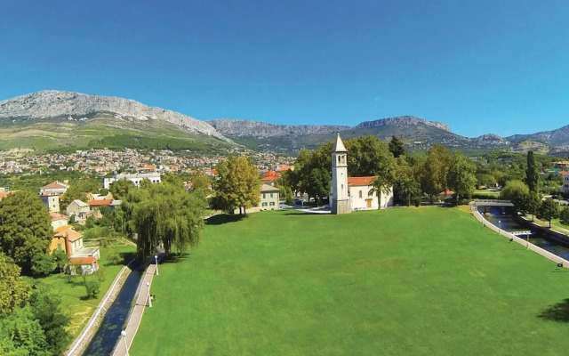 Stunning Apartment in Solin With 3 Bedrooms and Wifi