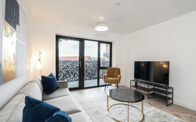 Whispers in Light 65s Stay