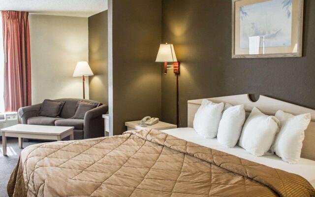 Quality Inn & Suites St Augustine Beach Area