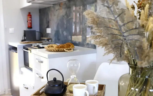 Vostalo apartments by Kassiopi's Sea