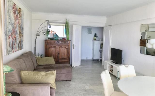 Fettolina Palm Beach, Location Cannes front de mer et plage