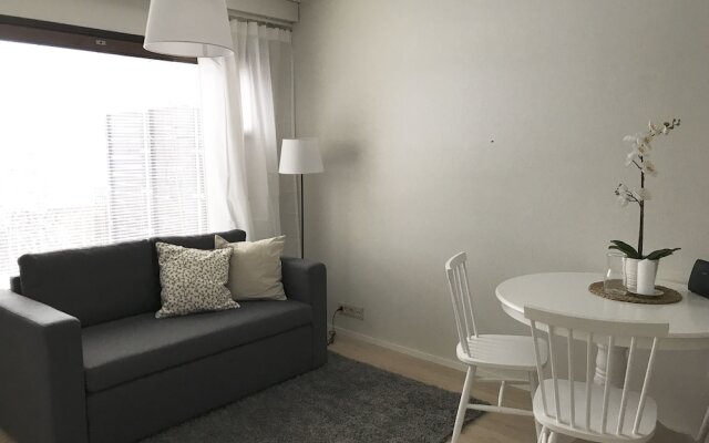 SSA Spot Bright 1-room apartment 5004B10