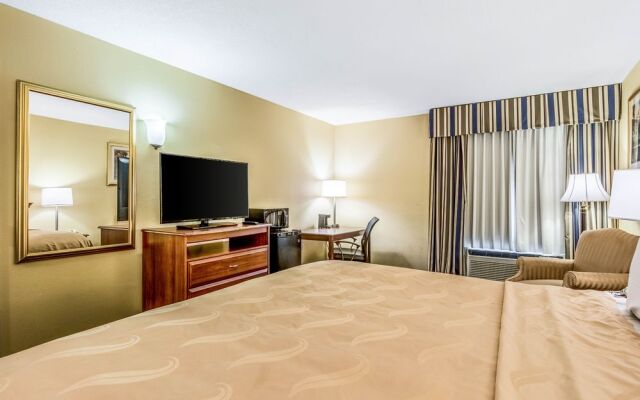 Executive Inn & Suites