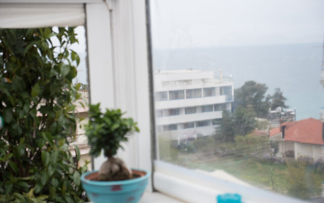 Dandy On The Beach |2-Story Apartment|Open Up Roof