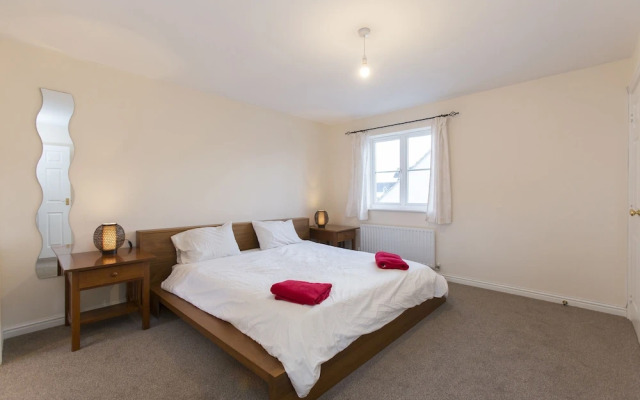 5 Rosebay Gardens