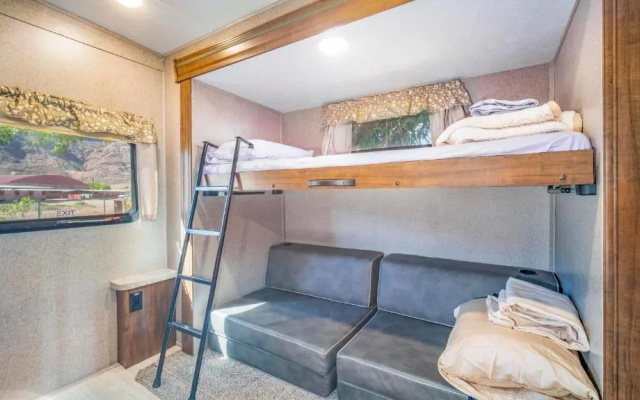 Fully Setup RV for Glamping OK64