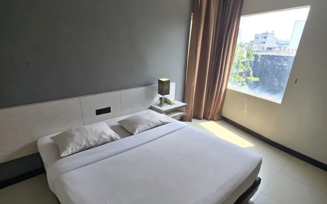 N3 Hotel Zainul Arifin