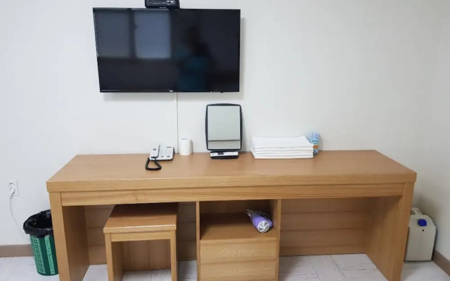 Daecheon 323 Condo